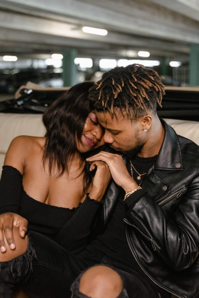 11 Signs It's An Almost Relationship, Not A Forever Relationship