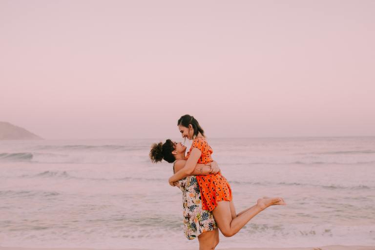 Strong Couples Know These 11 Things Matter More Than Love