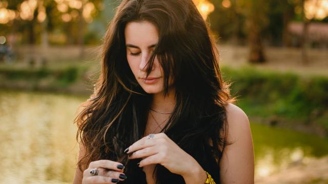 Never Settle For These 6 Types Of One-Sided Relationships