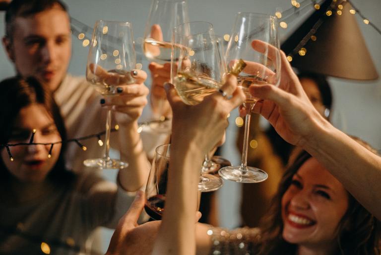 How to Throw The Best Holiday Party With The Least Effort