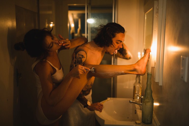 This Is How You’re Ruining Your Relationships, According To A Tarot Reader