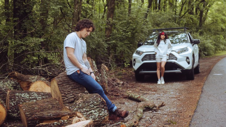 How Each Zodiac Apologizes To Their Person