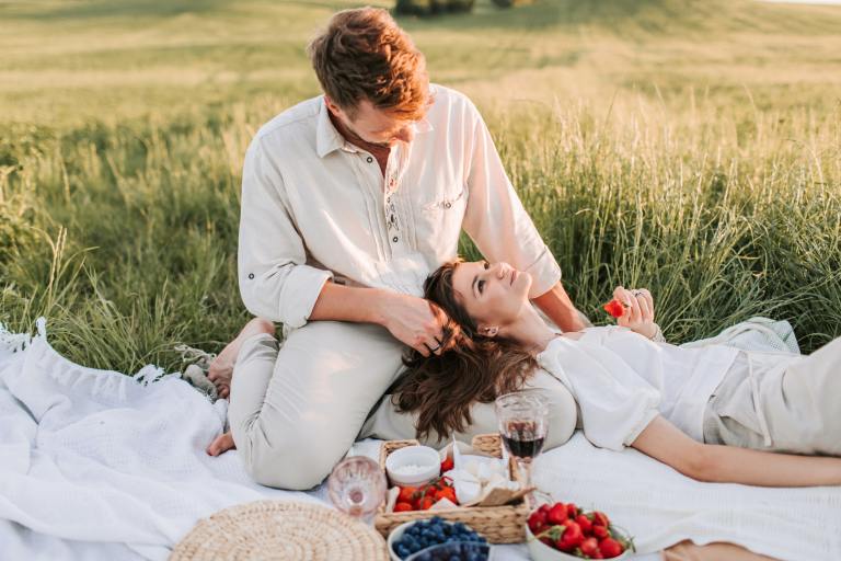 4 Zodiac Couples Who Have The Healthiest Type Of Attachment