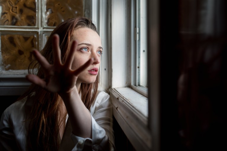 What Each Zodiac Does When They’re Lying To You