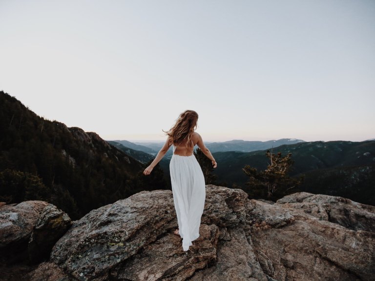 4 Zodiacs Who Need A Message From The Universe This Week (August 28 – September 3)