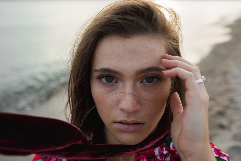 4 Zodiacs Who Push Away Love Because Of Bad Experiences In The Past