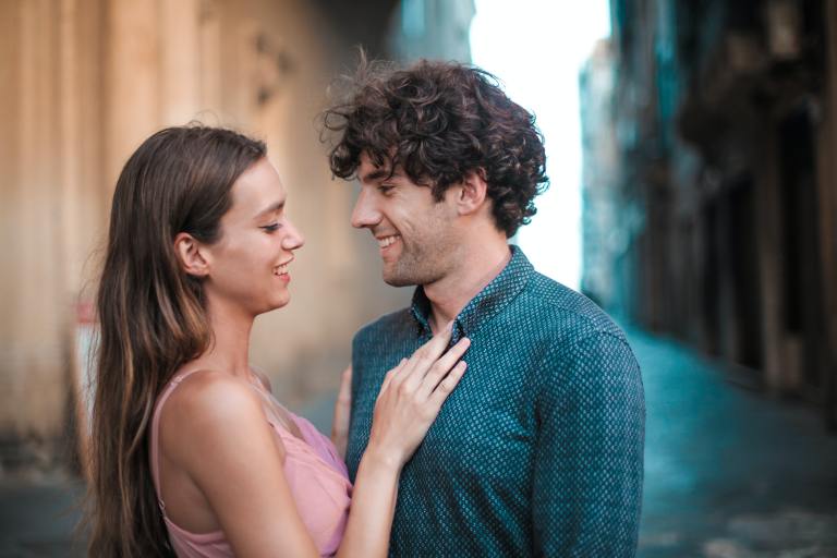 6 Biggest Flirts Of The Zodiac