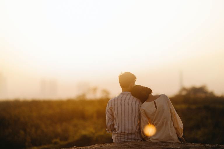 3 Zodiacs That Will Likely Fall In Love This Autumn