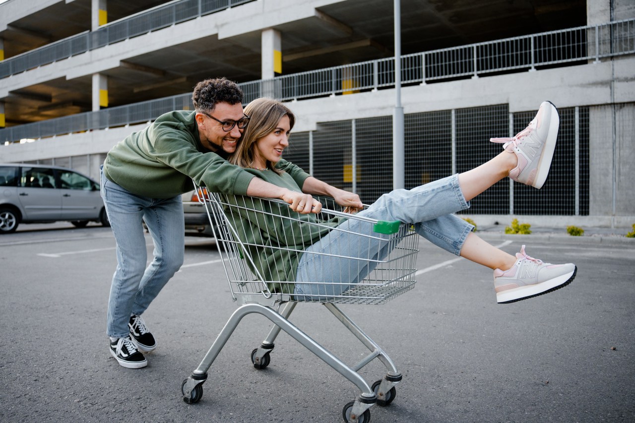 The Happiest Couples Refuse To Settle For The Bare Minimum