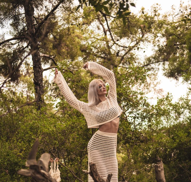 2 Zodiacs Who Have the Most Powerful Dark Feminine Energy