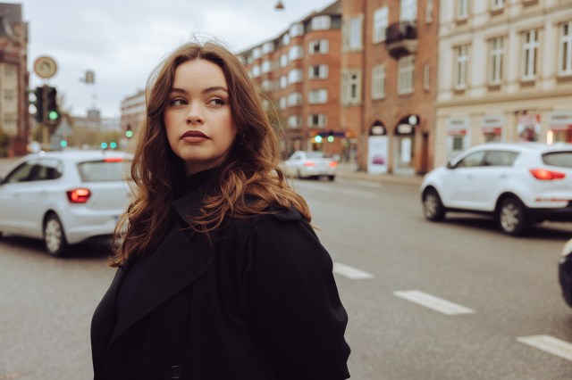 4 Zodiacs Who Always Fall In Love With The People They Shouldn't