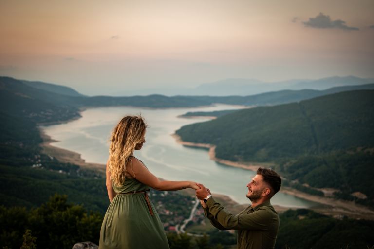 Married Men Explain How They Picked Their Wife’s Engagement Ring