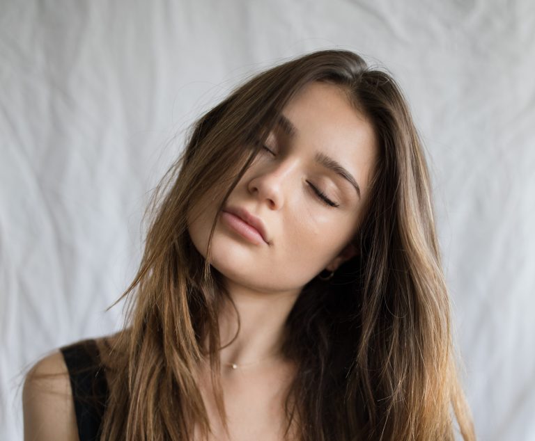 3 Zodiac Signs With The Most Calming Energies