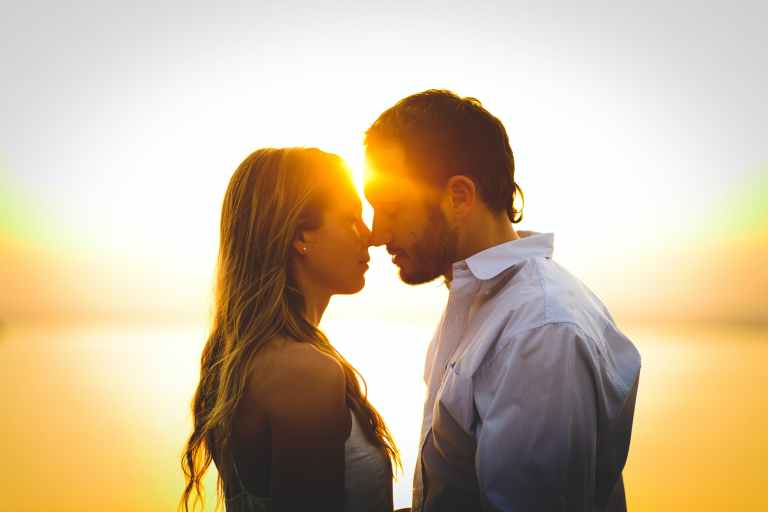 4 Zodiac Duos Who Are Always Tempted By Each Other (But Are So Toxic)