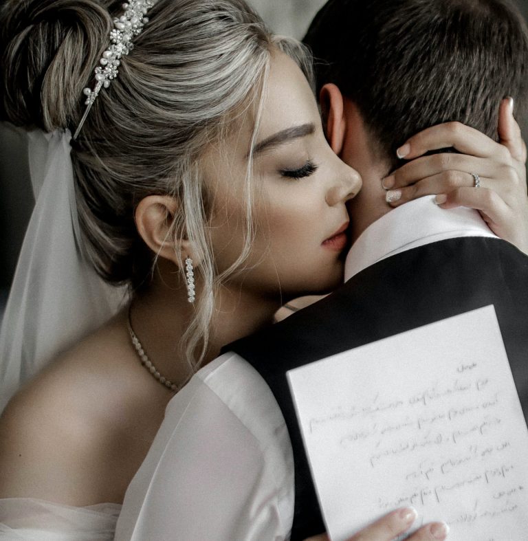 4 Zodiacs Who Will Meet Their Soulmate Before New Year’s Eve