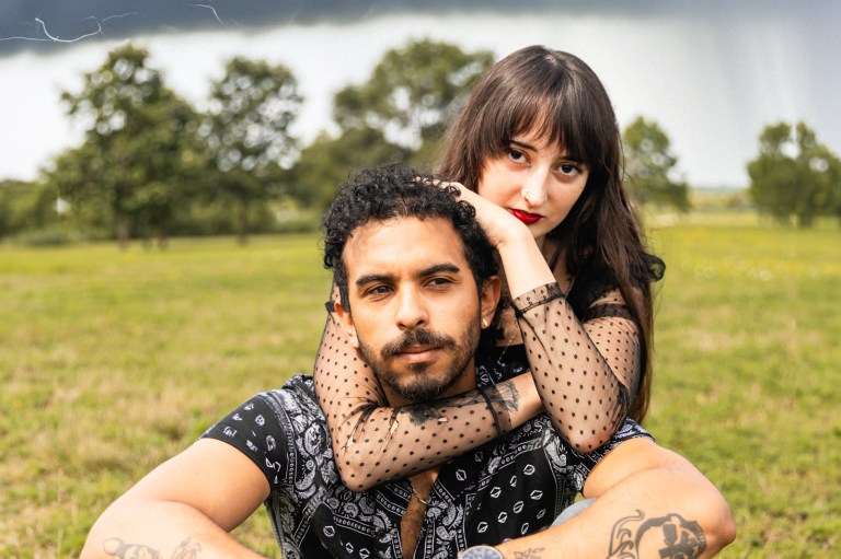 7 Concrete Signs Your Relationship Is Toxic