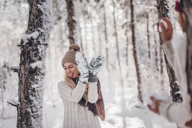 6 Concrete Signs You’re Going To Meet Someone Special This December