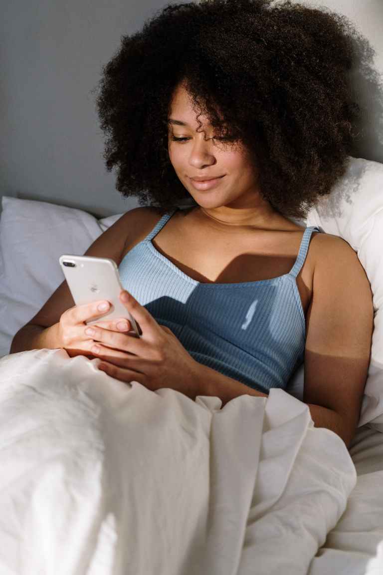 5 Zodiacs Who Appreciate Good Morning Texts The Most