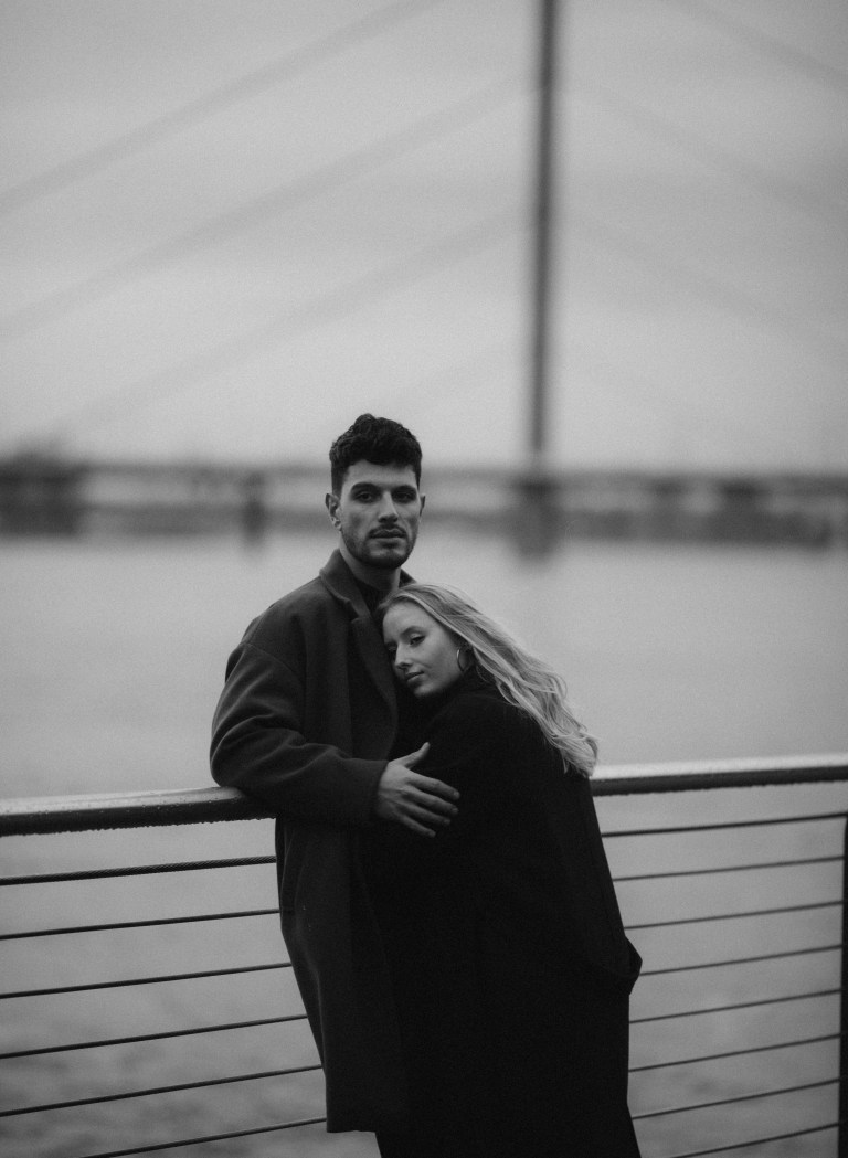 The Red Flag You Constantly Ignore, Based On Your Zodiac + Tarot