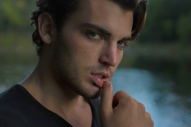 5 Signs They’re Genuinely Interested In You