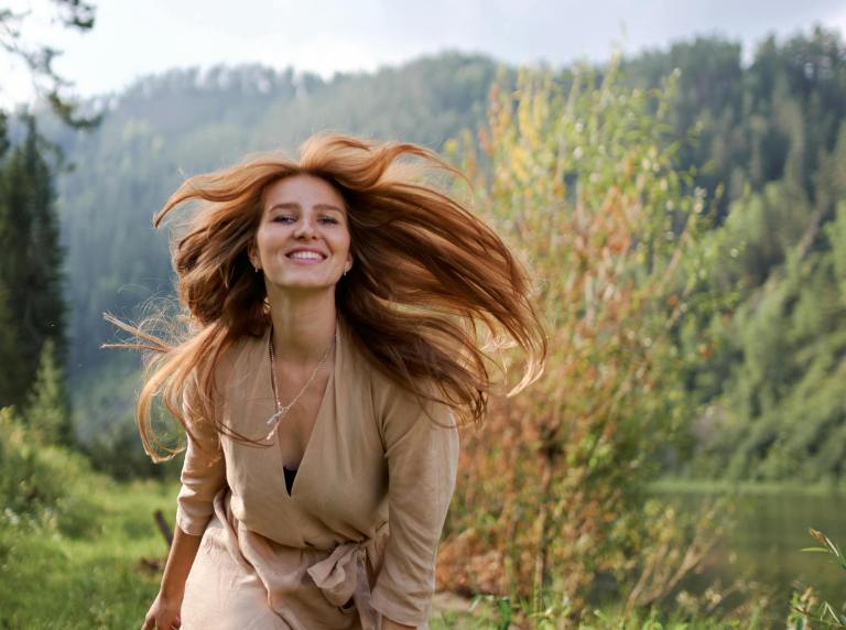 4 Zodiac Signs Who Are Aging Backwards