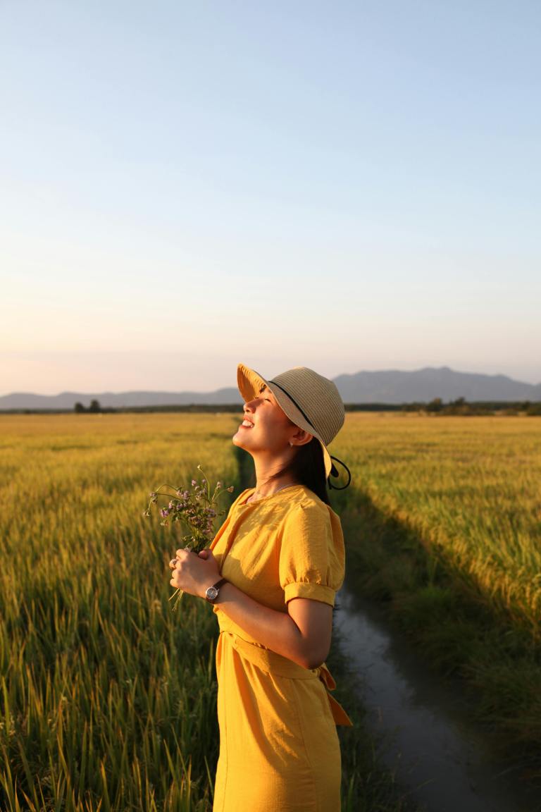 6 Zodiacs Who Are Prisms Of Lucky Light In Our World