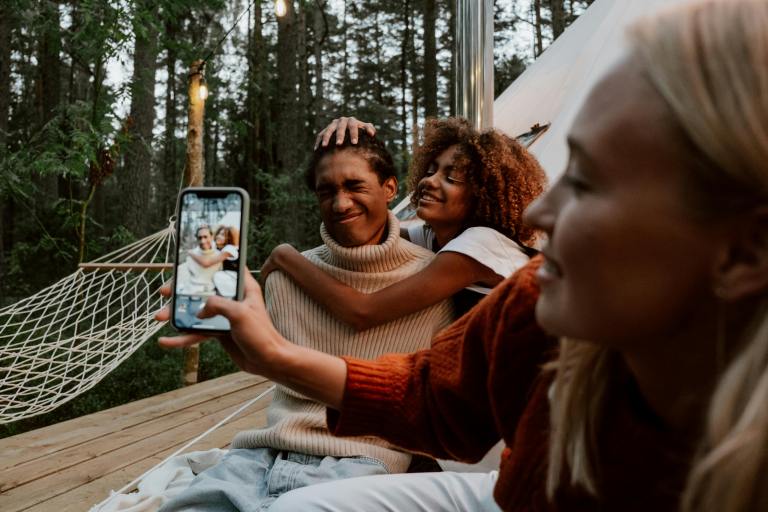 How Each Birth Month Defines ‘Clingy’