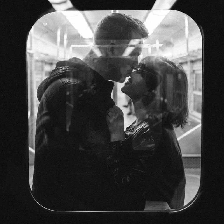 3 Zodiacs Who Make the Best Long-Distance Lovers