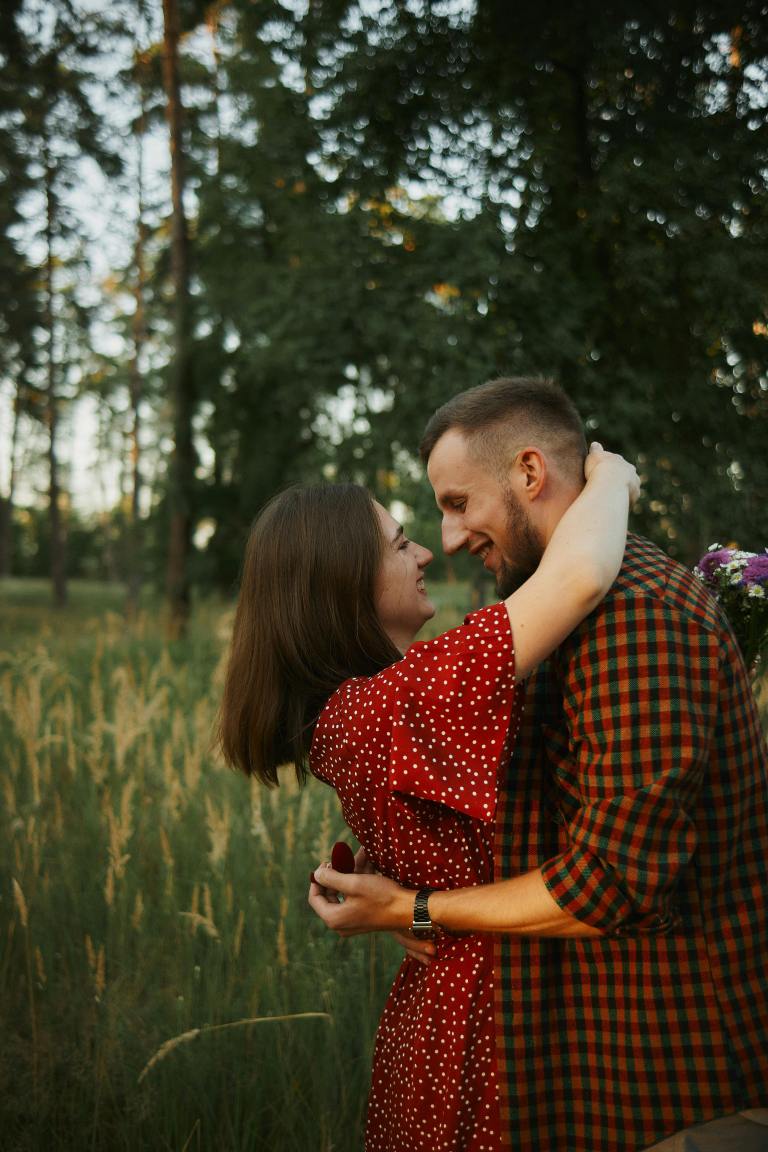 How You Can Strengthen Your Relationship This September (According To Tarot)