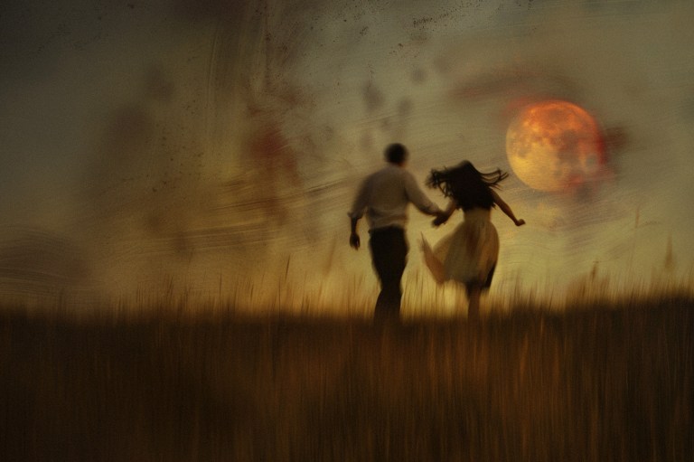 June 21’s Strawberry Full Moon: Zodiacs, It’s Time To Let Go