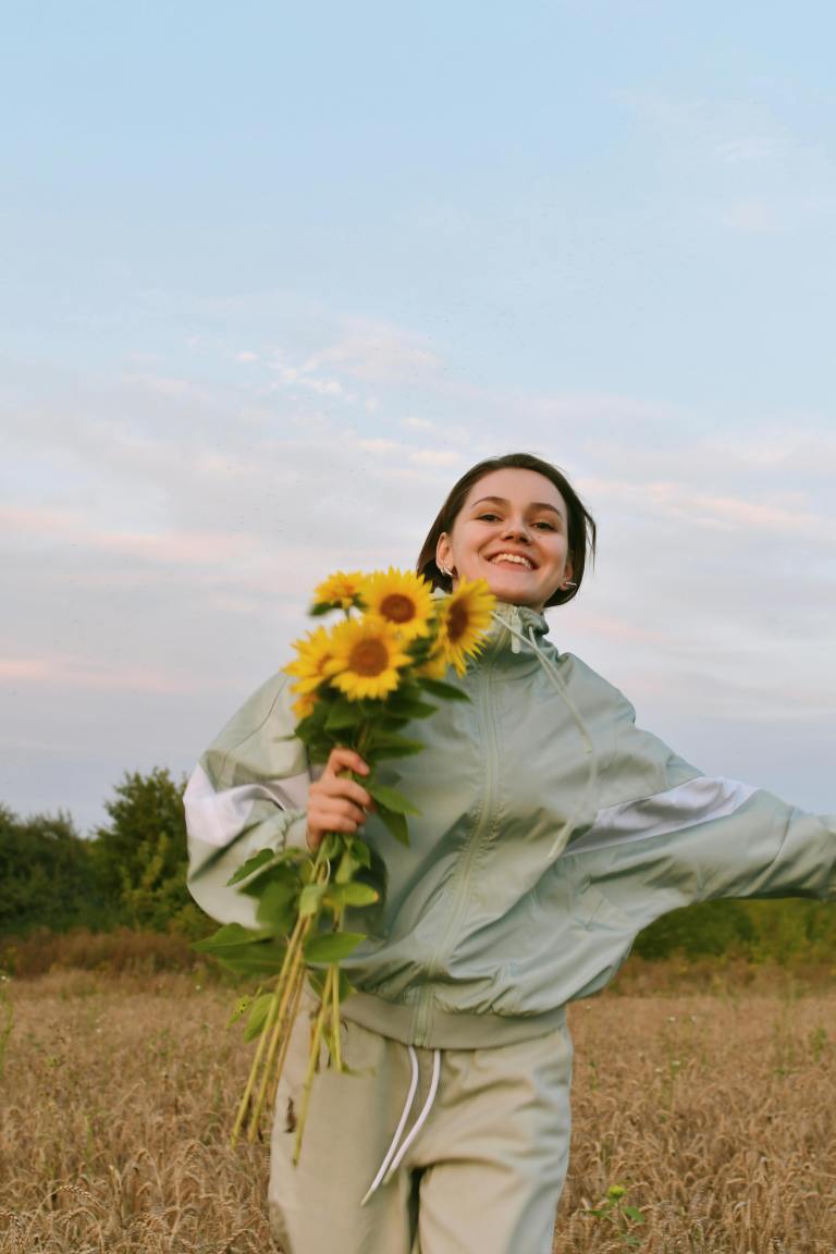 What Each Zodiac Can Expect When Mercury Enters Cancer On June 17