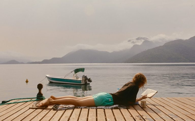 5 Zodiacs Who Recharge Best In Their Own Bubble