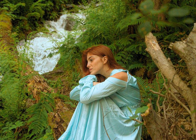 4 Zodiac Signs With Earthy Old Souls