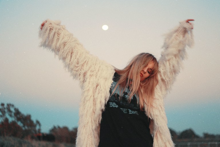 6 Zodiacs That Don’t Want To Miss The Chance To Manifest Under The New Moon in Taurus (4/27)