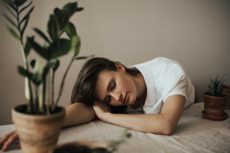 4 Zodiacs Who Need To Prioritize Rest Right Now If They Want To Avoid Burnout (Thanks To The Sun Square Saturn)
