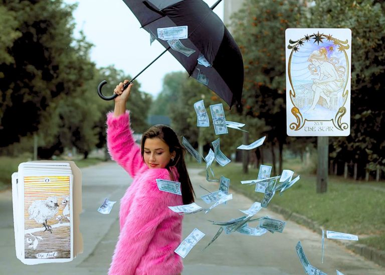 4 Concrete Signs You’re Heading Towards A Downpour Of Dollars (According To Tarot)