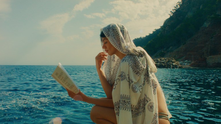 4 Zodiacs With Old Soul Wisdom & How They Can Leverage It