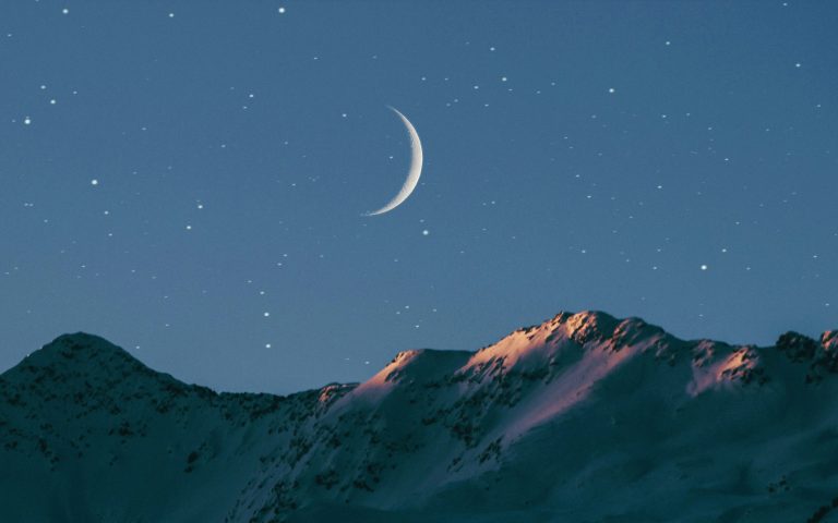 3 Zodiacs Receiving Intuitive Messages Under New Moon In Cancer (June 25)