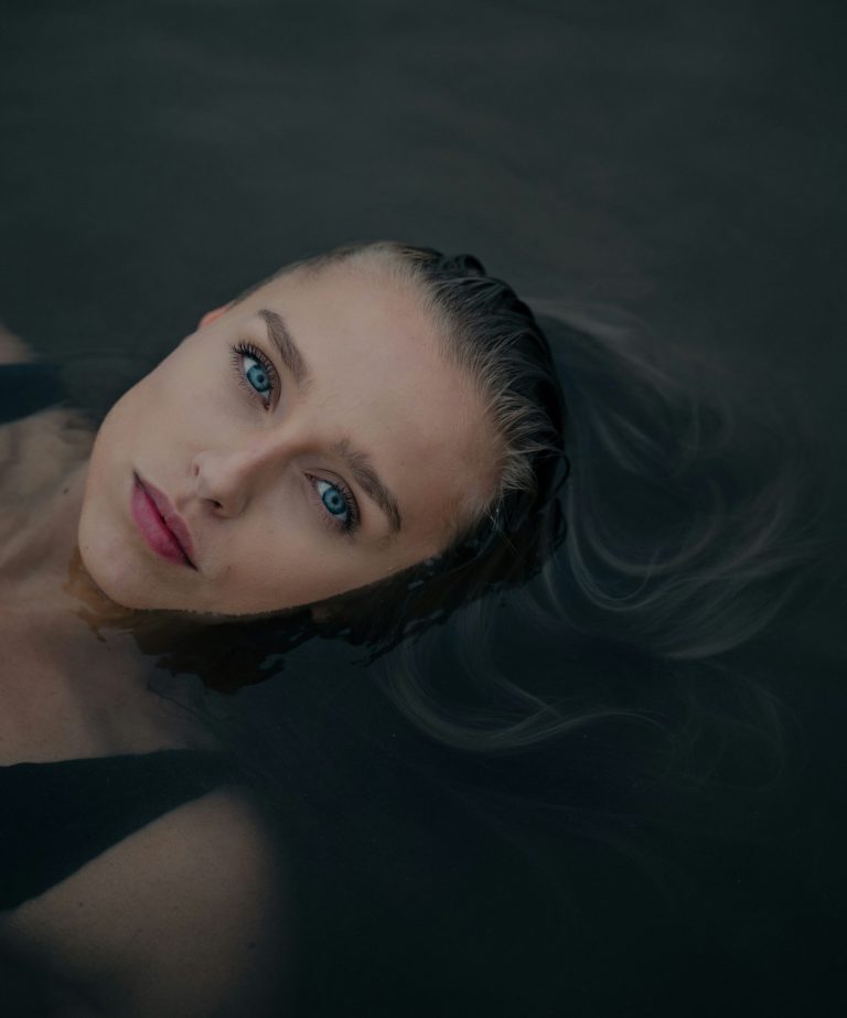 4 Zodiacs Blocking Their True Potential (+ Tarot Advice On Breaking Free)