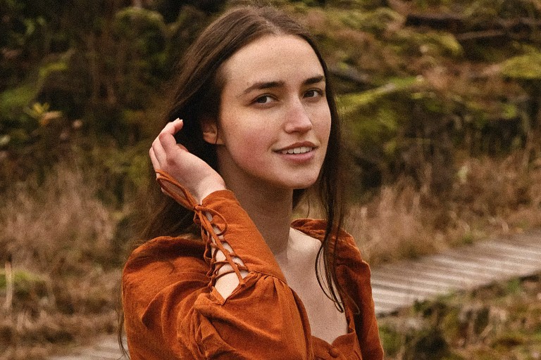 3 Zodiacs That Will Be A Bright Light In Other Peoples Darkness This Summer