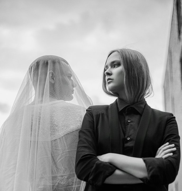 Concrete Signs He’s Not Your Soulmate (According To Zodiac)