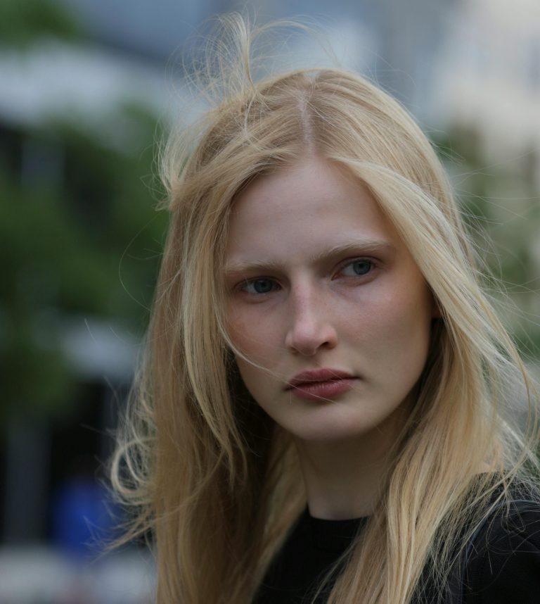 4 Birth Months With Unreachable Hearts