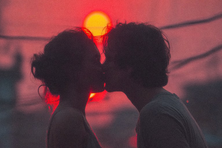 4 Zodiac Signs That Make Love An Exciting Adventure
