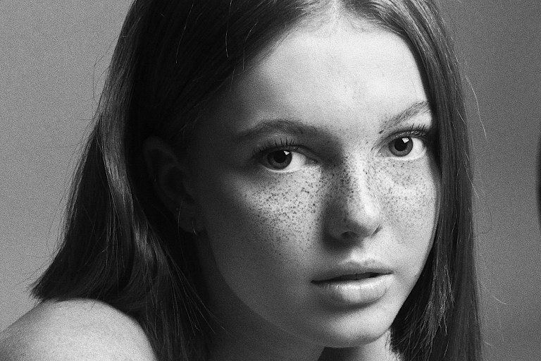 4 Zodiacs With Tough Times Ahead (+ Gentle Reminders To Remain Grounded)