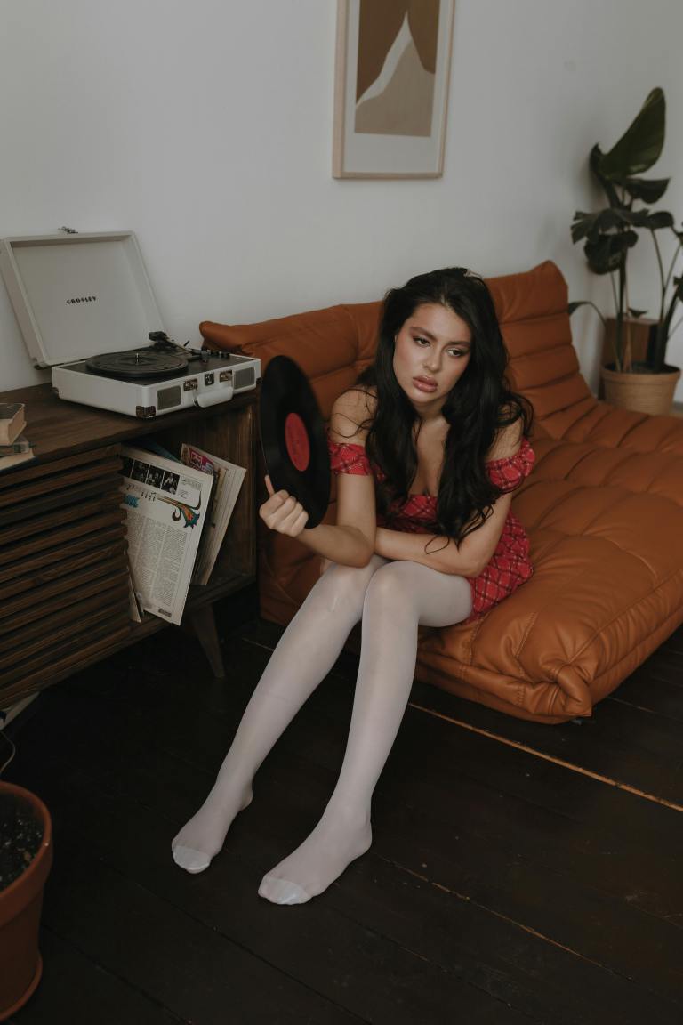 The Insecurity You Must Work On If You Want To Find True Love, According To Tarot