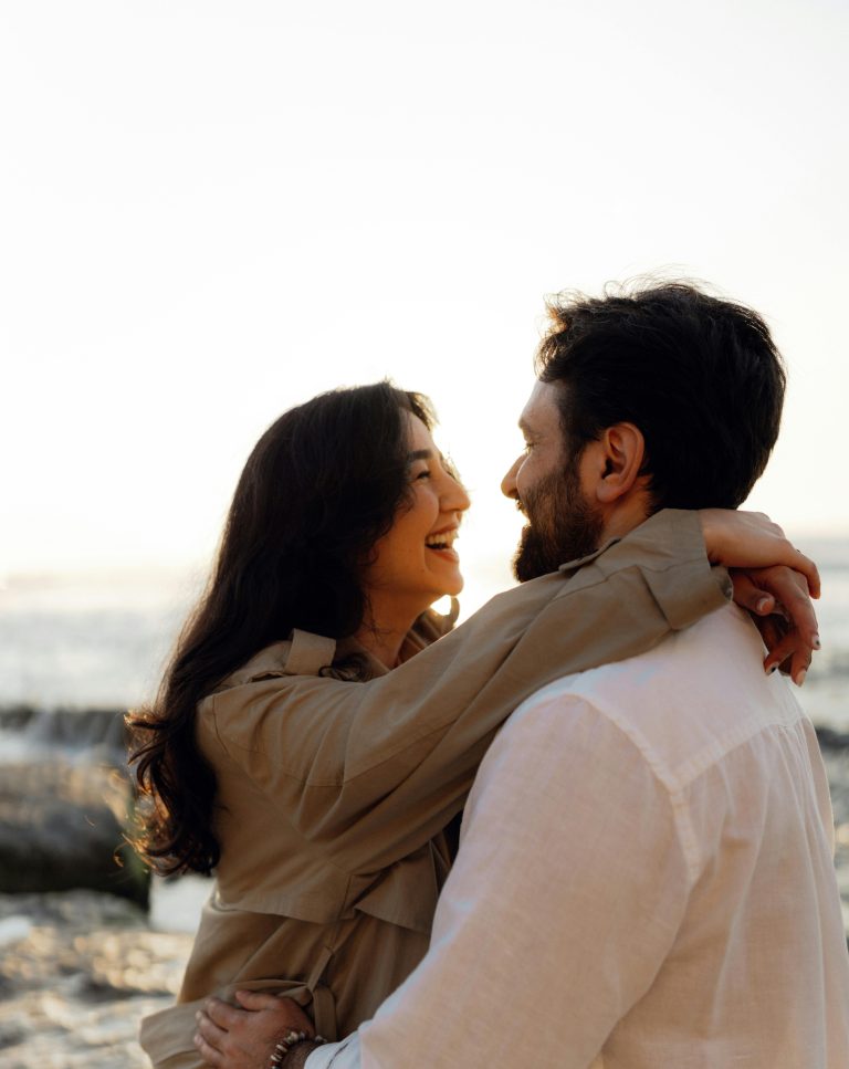 What Love Feels Like (When It’s The Right Match), According To Tarot