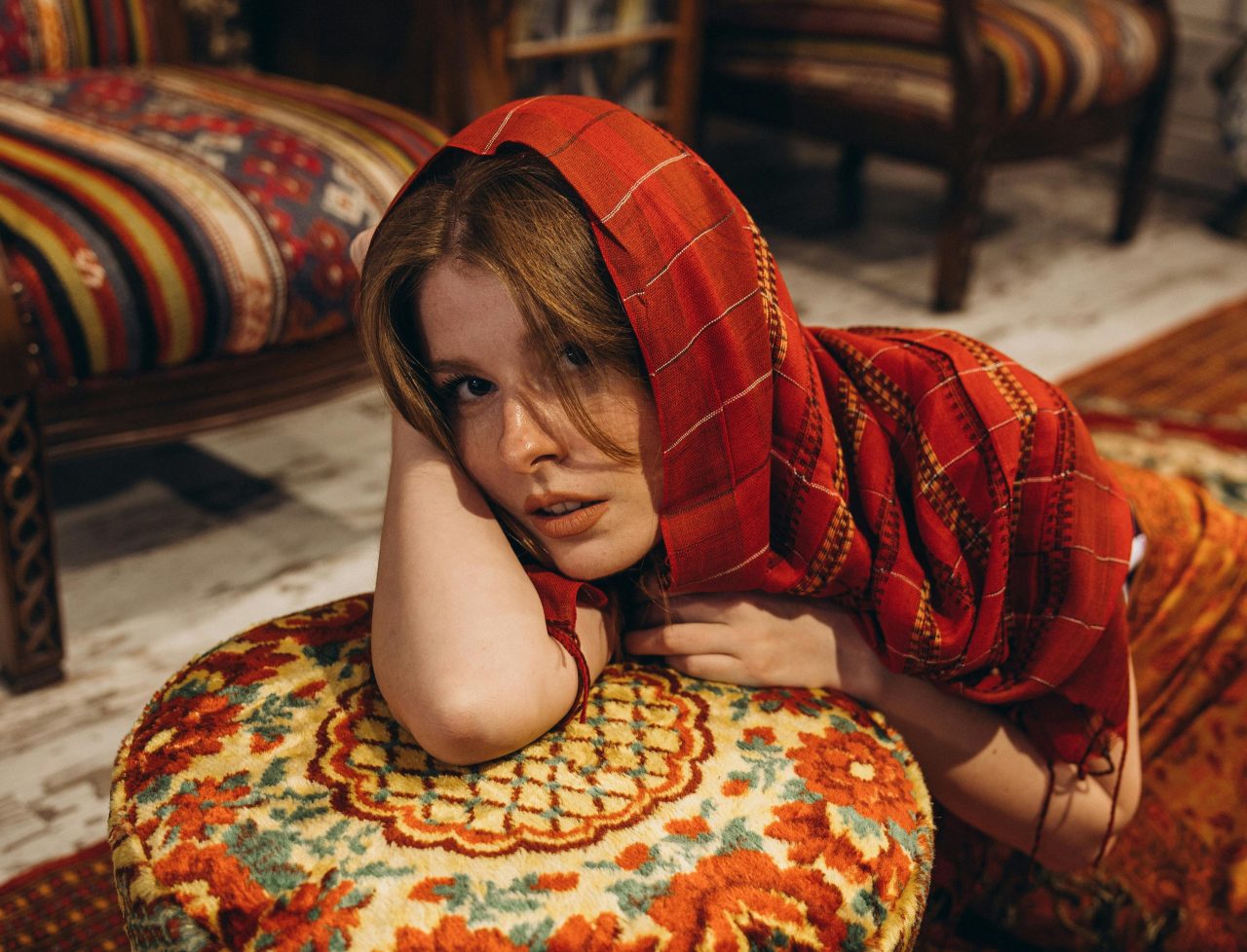 5 Zodiacs Who Carry The Weight Of The World On Their Shoulders