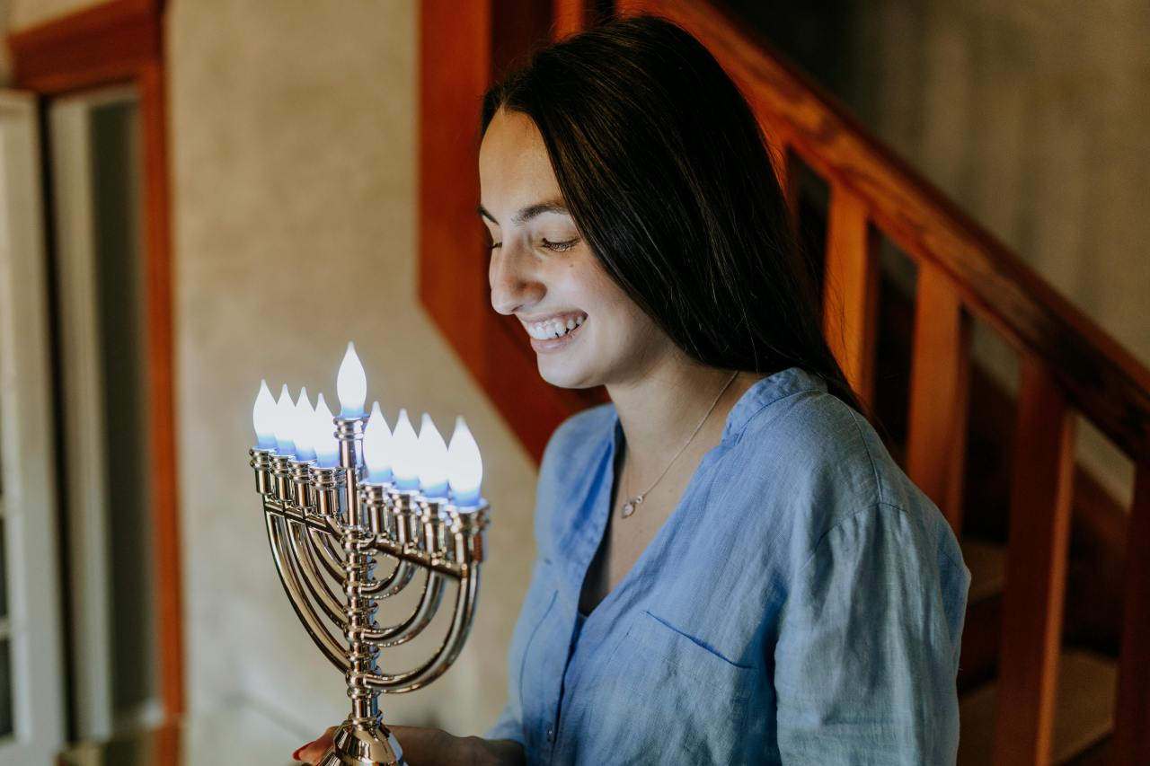 3 Zodiacs Tapping Into Their Holy Hanukkah Glow On 12/14