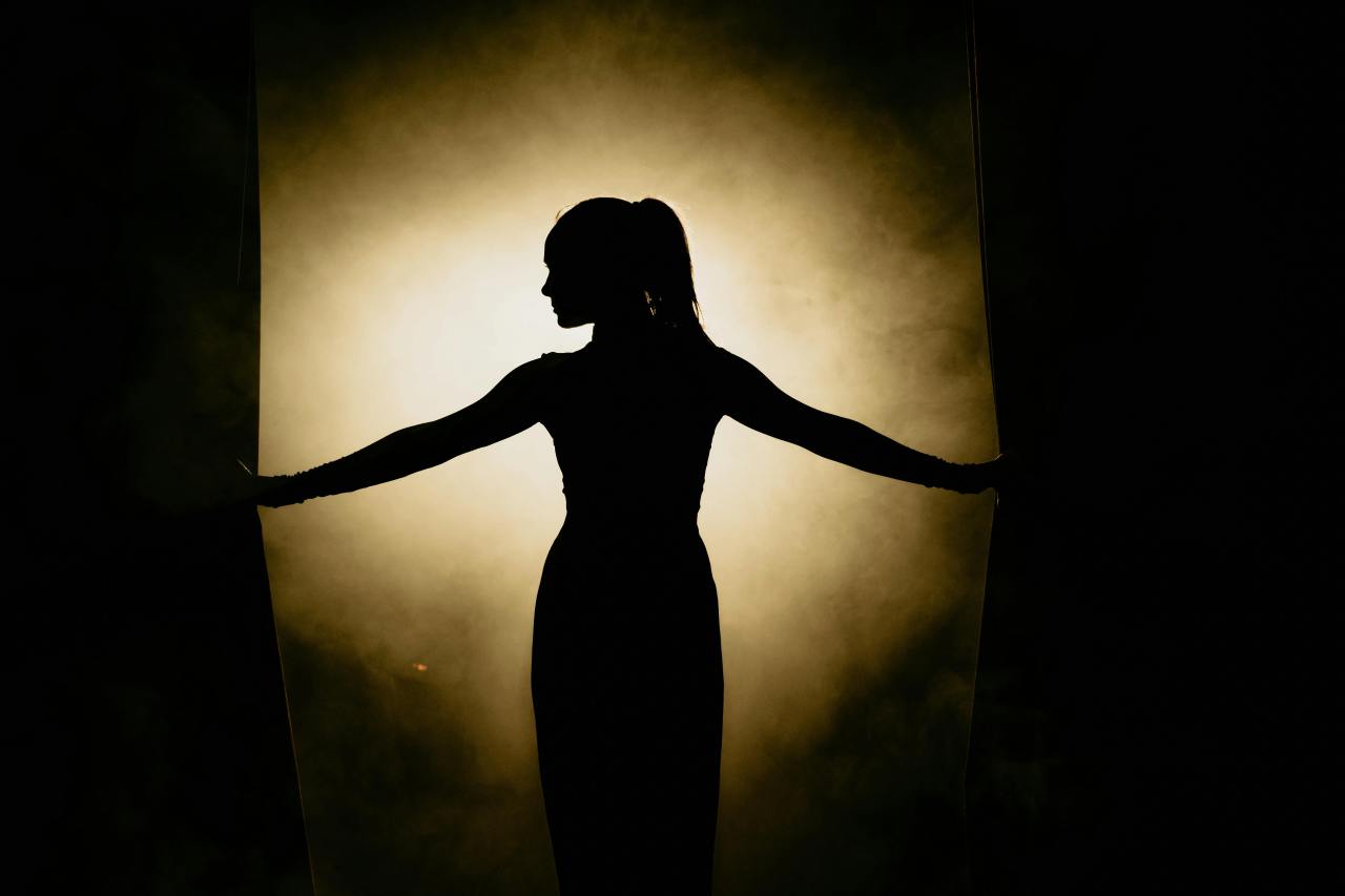 4 Zodiac Souls Born To Standout In The Spotlight