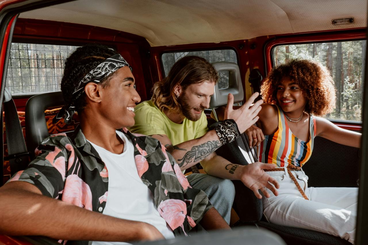 5 Birth Months Most Likely To Find Love Through A Mutual Friend